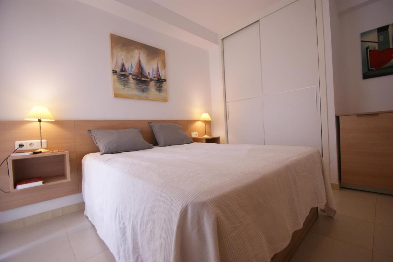 Apartamento En Vera A 300 M De La Playa, Con Patio Y Salida Directa A Calle Exterior photo